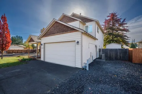 2424 SW Pumice Avenue Redmond OR 97756
