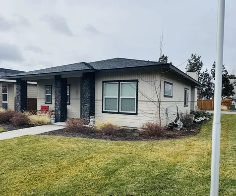 559 NW Rimrock Court Redmond OR 97756