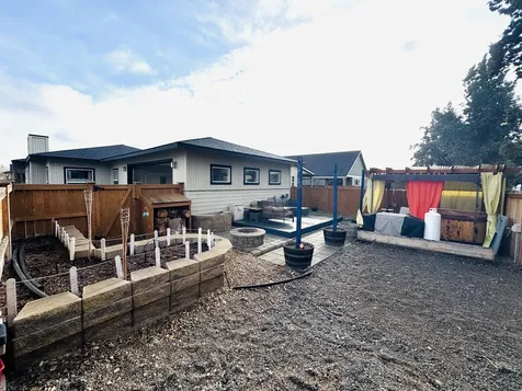559 NW Rimrock Court Redmond OR 97756