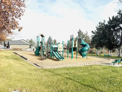 559 NW Rimrock Court Redmond OR 97756
