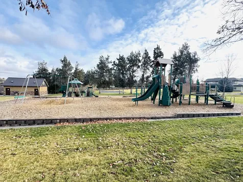 559 NW Rimrock Court Redmond OR 97756