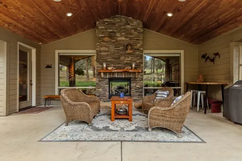 11209 Merganser Road Klamath Falls OR 97601