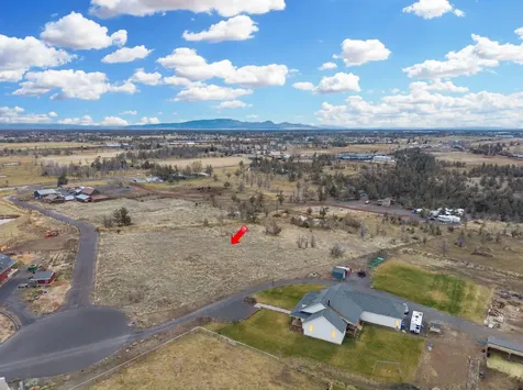 206 NE Frank Lane Redmond OR 97756