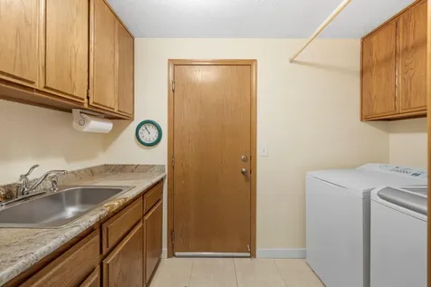 2610 Roberts Road Medford OR 97504