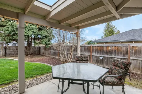 2610 Roberts Road Medford OR 97504