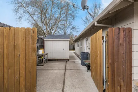 2610 Roberts Road Medford OR 97504