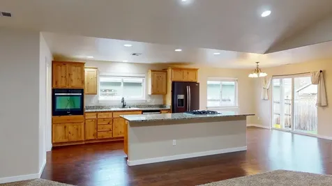 2294 Gayle Way Grants Pass OR 97527