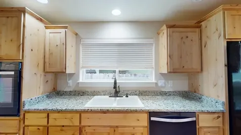 2294 Gayle Way Grants Pass OR 97527