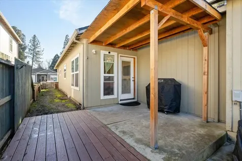 369 Cascade Drive Central Point OR 97502