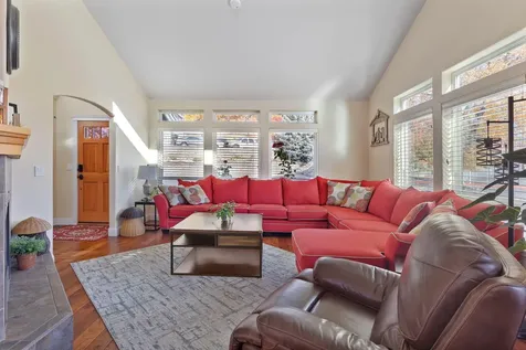 101 Cedar Ridge Terrace Rogue River OR 97537
