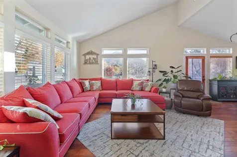 101 Cedar Ridge Terrace Rogue River OR 97537