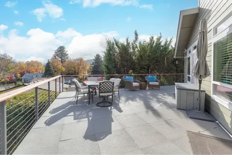 101 Cedar Ridge Terrace Rogue River OR 97537