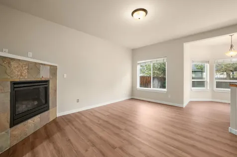 3216 NE Zoe Avenue Bend OR 97701