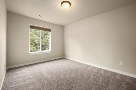3216 NE Zoe Avenue Bend OR 97701
