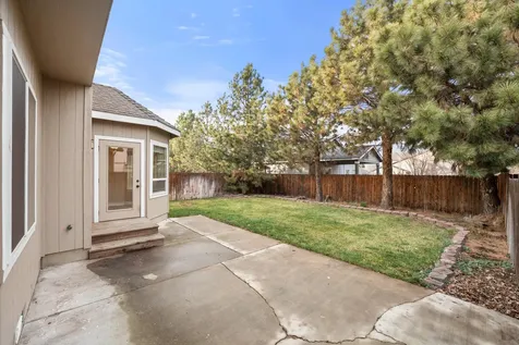3216 NE Zoe Avenue Bend OR 97701