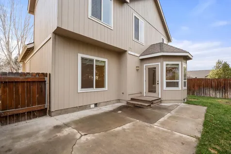 3216 NE Zoe Avenue Bend OR 97701