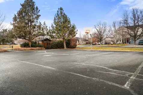 3216 NE Zoe Avenue Bend OR 97701