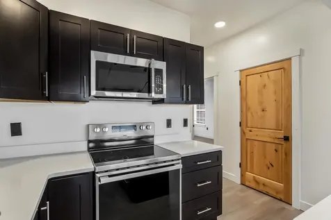 1441 NW 4th Street Redmond OR 97756