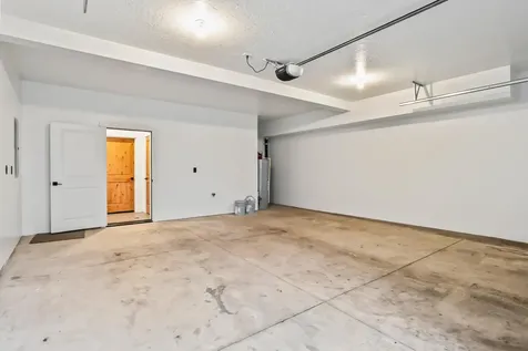 1441 NW 4th Street Redmond OR 97756