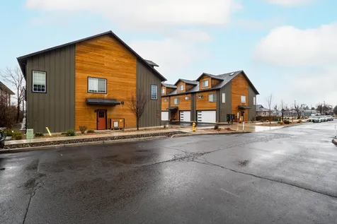 1441 NW 4th Street Redmond OR 97756