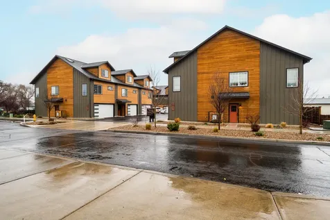1441 NW 4th Street Redmond OR 97756