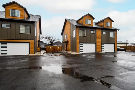 1441 NW 4th Street Redmond OR 97756