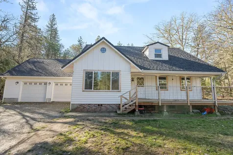 437 Cumberland Drive Grants Pass OR 97527