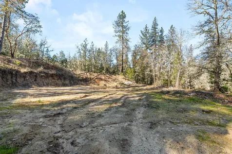 437 Cumberland Drive Grants Pass OR 97527