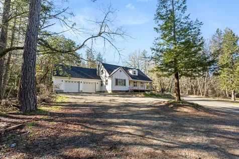 437 Cumberland Drive Grants Pass OR 97527
