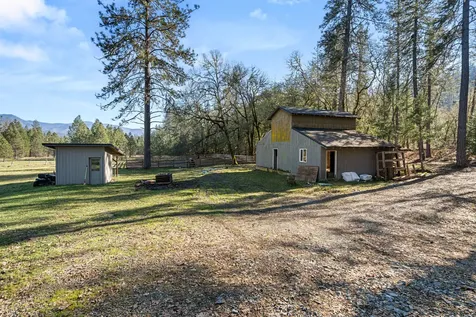 437 Cumberland Drive Grants Pass OR 97527