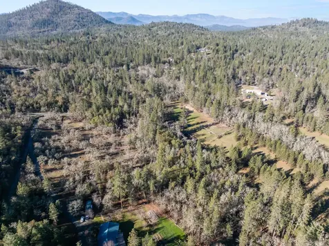 437 Cumberland Drive Grants Pass OR 97527