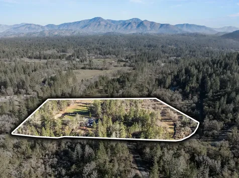 437 Cumberland Drive Grants Pass OR 97527