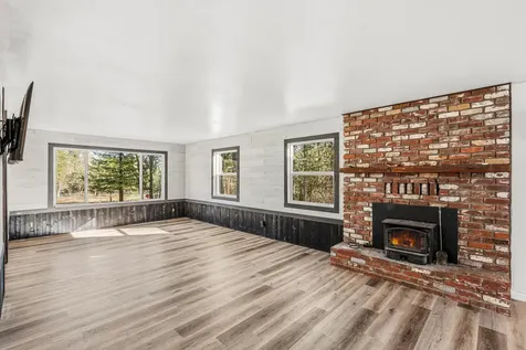 437 Cumberland Drive Grants Pass OR 97527