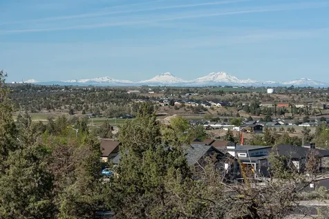 SE Larkspur Drive Madras OR 97741