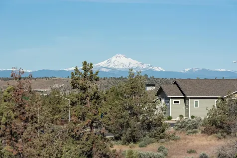 SE Larkspur Drive Madras OR 97741
