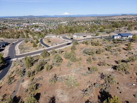 SE Larkspur Drive Madras OR 97741