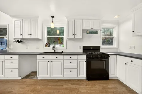 4098 Foots Creek R Fork Road Gold Hill OR 97525