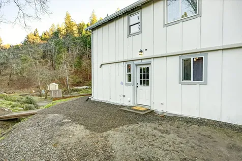 4098 Foots Creek R Fork Road Gold Hill OR 97525