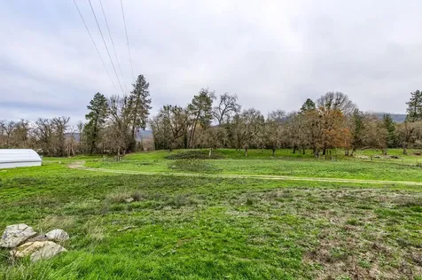 3311 Rogue River Highway Gold Hill OR 97525