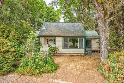 3311 Rogue River Highway Gold Hill OR 97525