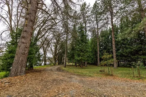 3311 Rogue River Highway Gold Hill OR 97525