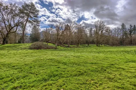 3311 Rogue River Highway Gold Hill OR 97525