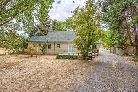 3311 Rogue River Highway Gold Hill OR 97525