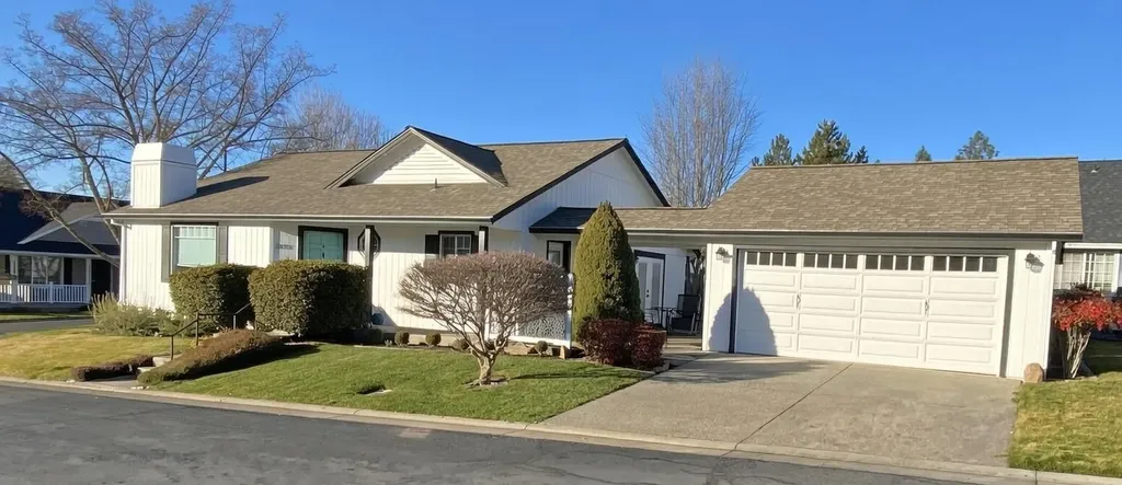 3555 South Village Drive Medford OR 97504