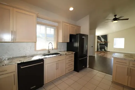 3555 South Village Drive Medford OR 97504