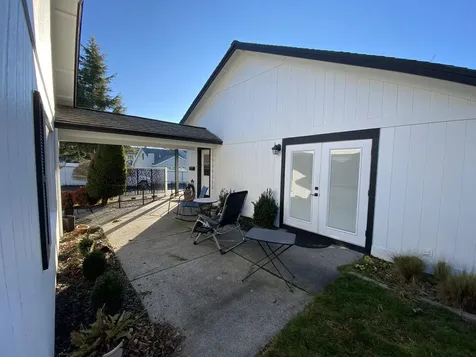 3555 South Village Drive Medford OR 97504