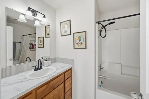 2548 SW Kalama Avenue Redmond OR 97756
