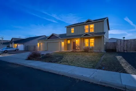 2548 SW Kalama Avenue Redmond OR 97756