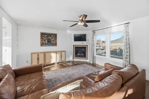 2548 SW Kalama Avenue Redmond OR 97756