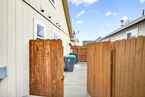 691 Spring Valley Drive Medford OR 97501